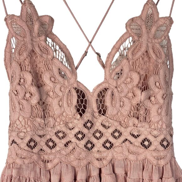 Free People Intimately Small Adella Cami Top Mauve Ruffled Crochet Lace Smocked - Picture 3 of 10